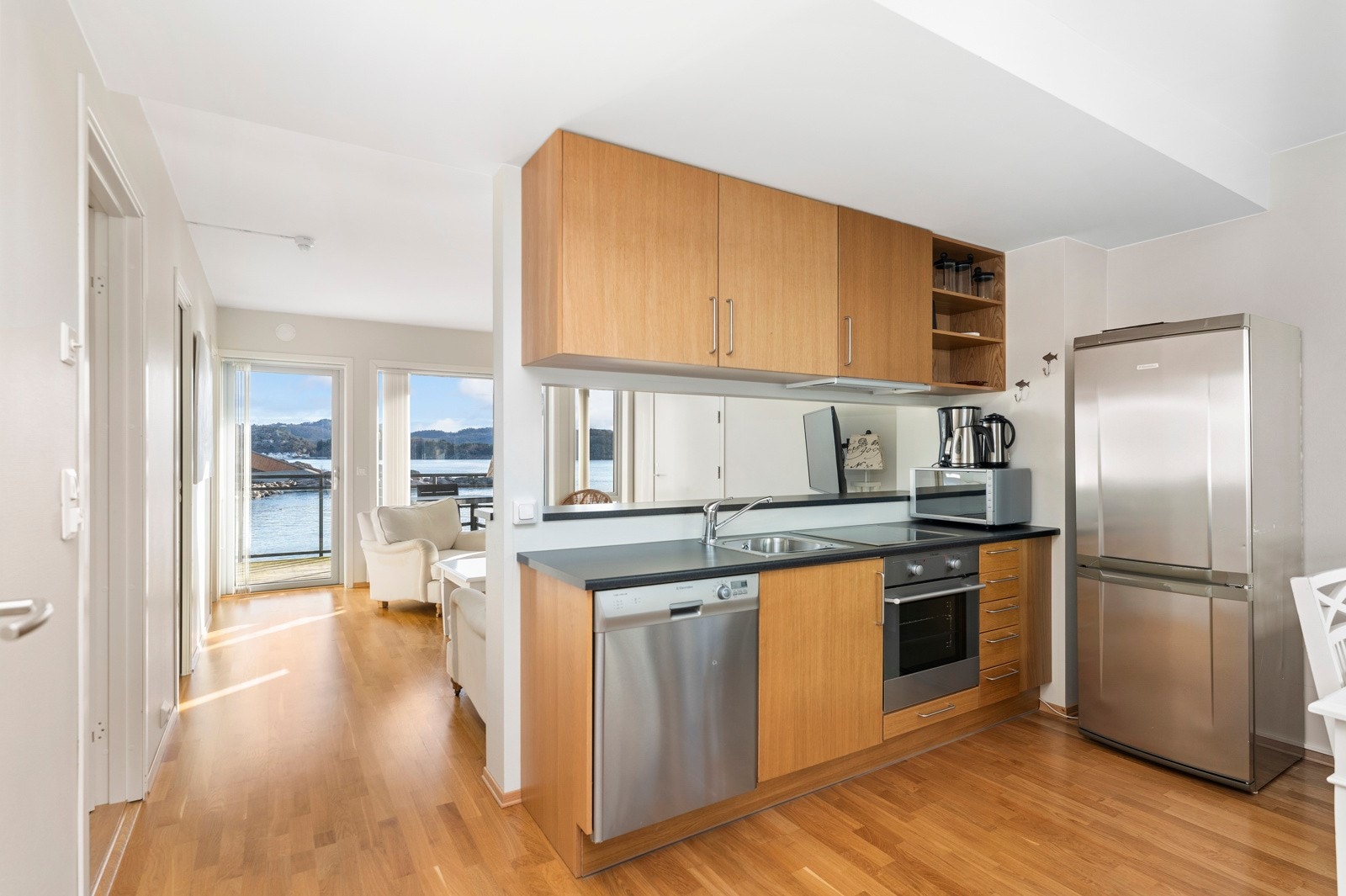 Den åpne løsningen gir en god romfølelse Galleribilde