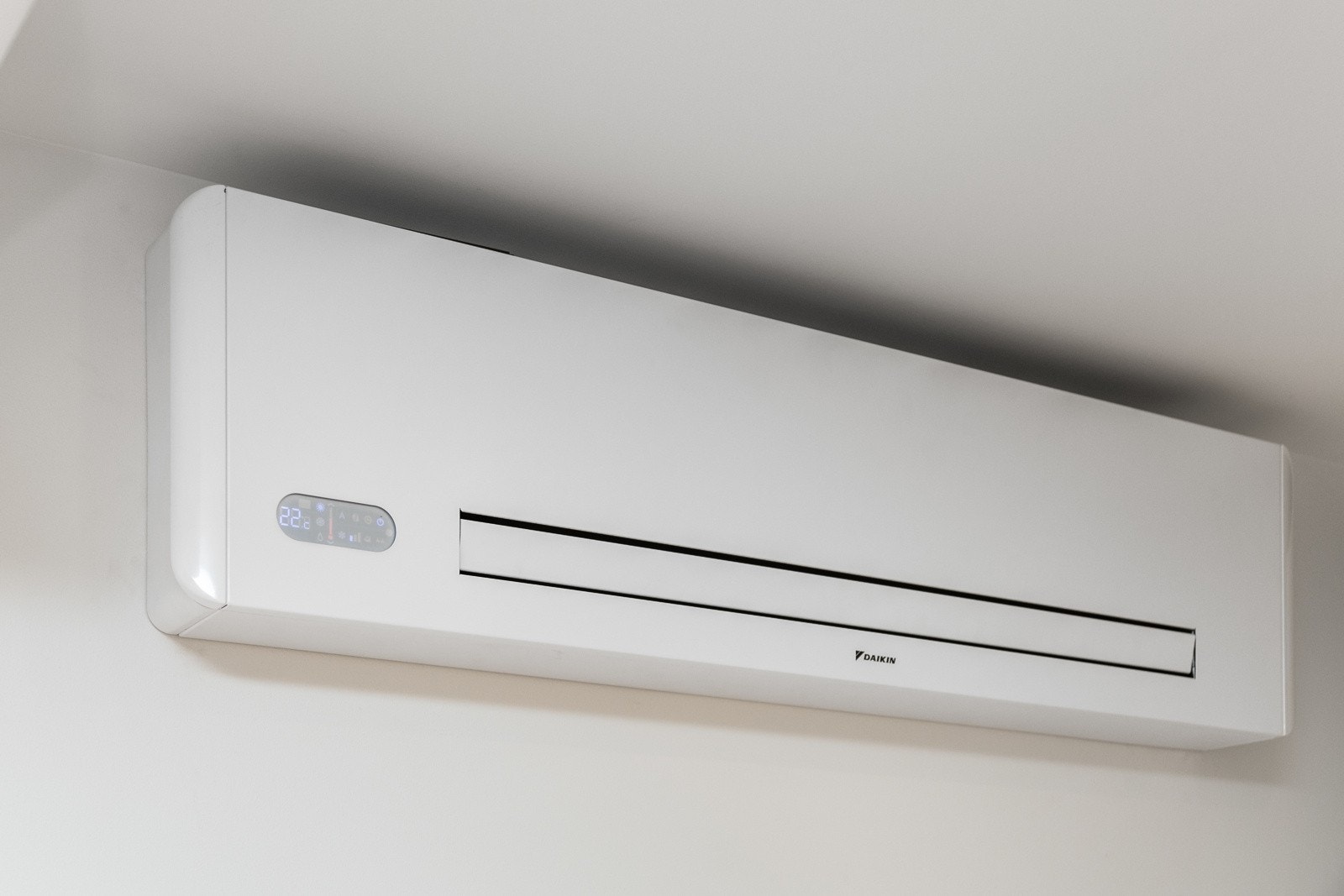 3 stk. varmepumper-/aircondition hovedleilighet og 1 stk varmepumpe i utleieleilighet | i tillegg vannbåren gulvvarme fra boret etter bergvarme (borehull i begge leiligheter) Galleribilde