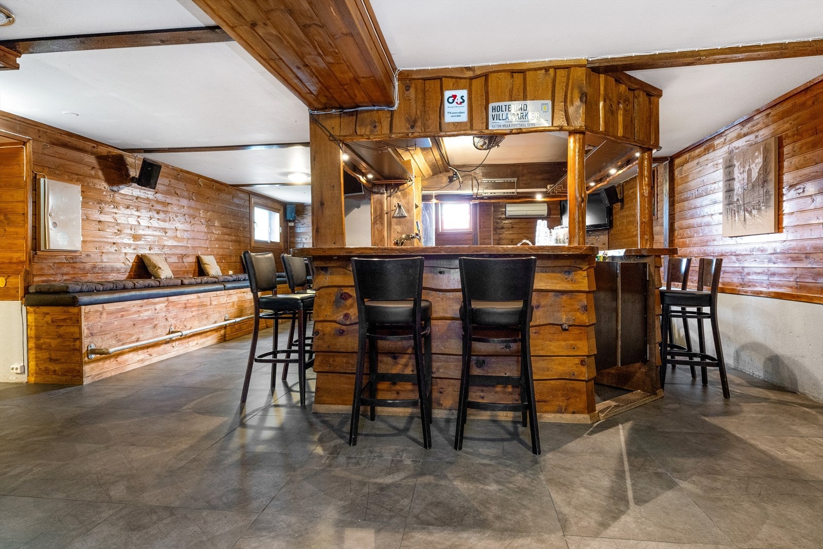 Nesgata 36. Næringsdelens kjeller. Galleribilde