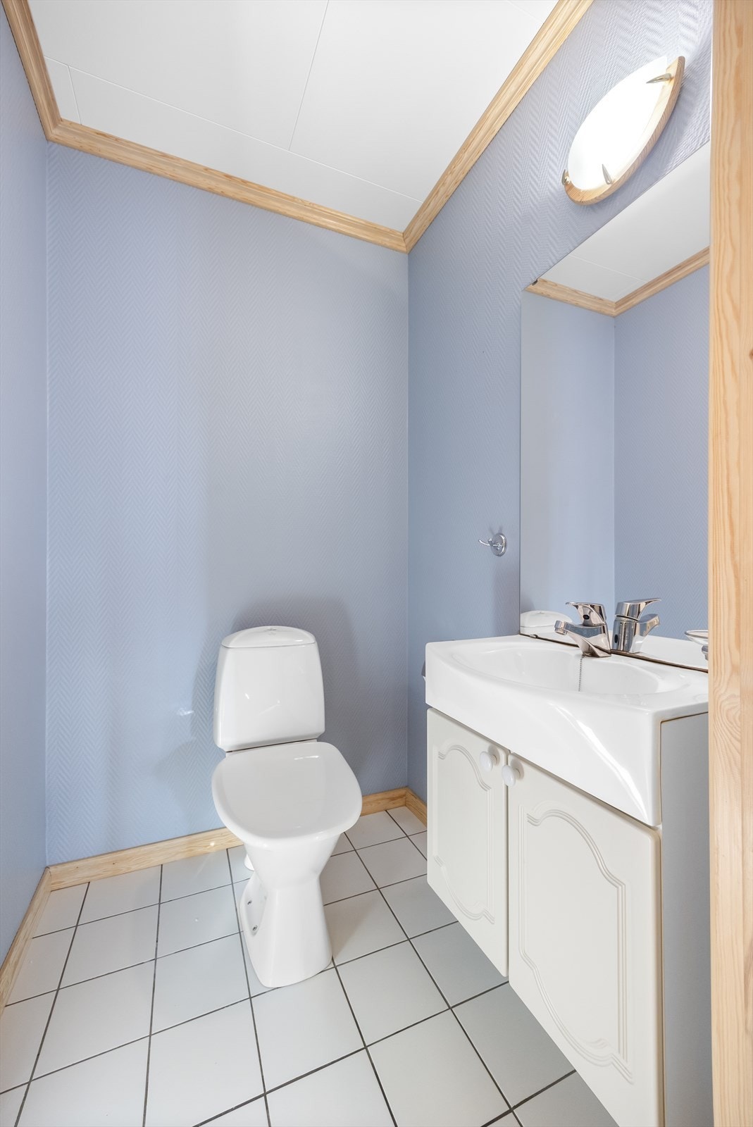 Toalettrom i leiligheten. Galleribilde