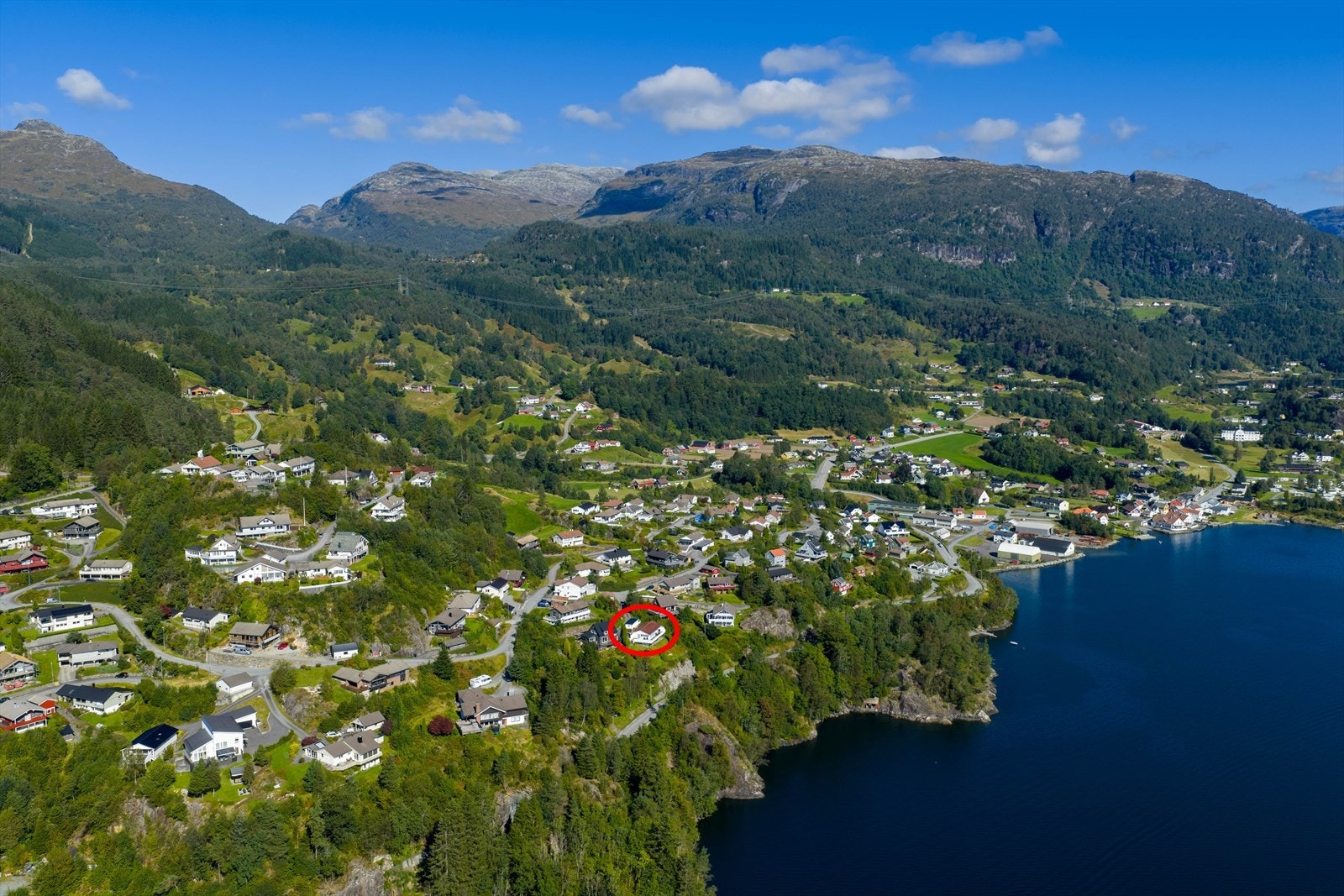 Oversikt Saudasjøen - merket bolig Galleribilde