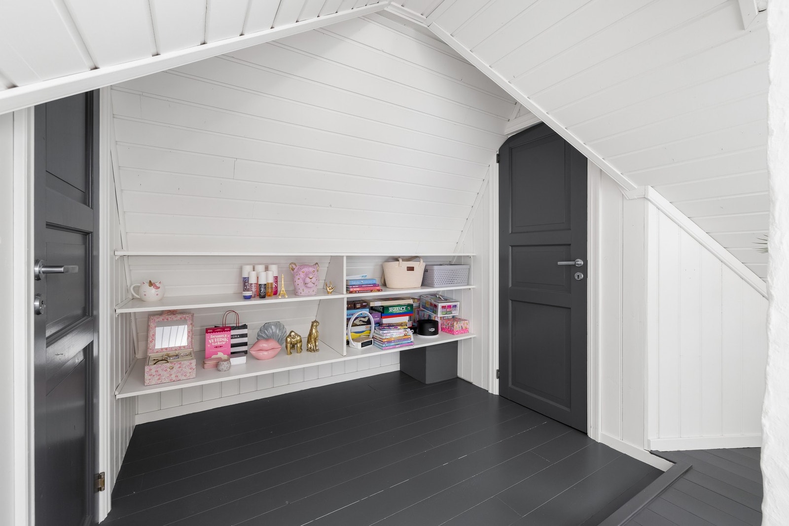 Innredet rom på loft - ikke bruksendret/godkjent for varig opphold Galleribilde