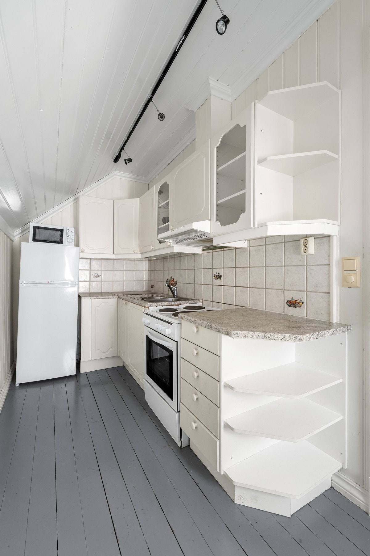 Her er den andre etasje som er delt i to. Men var opprinnelig en hel leilighet Galleribilde