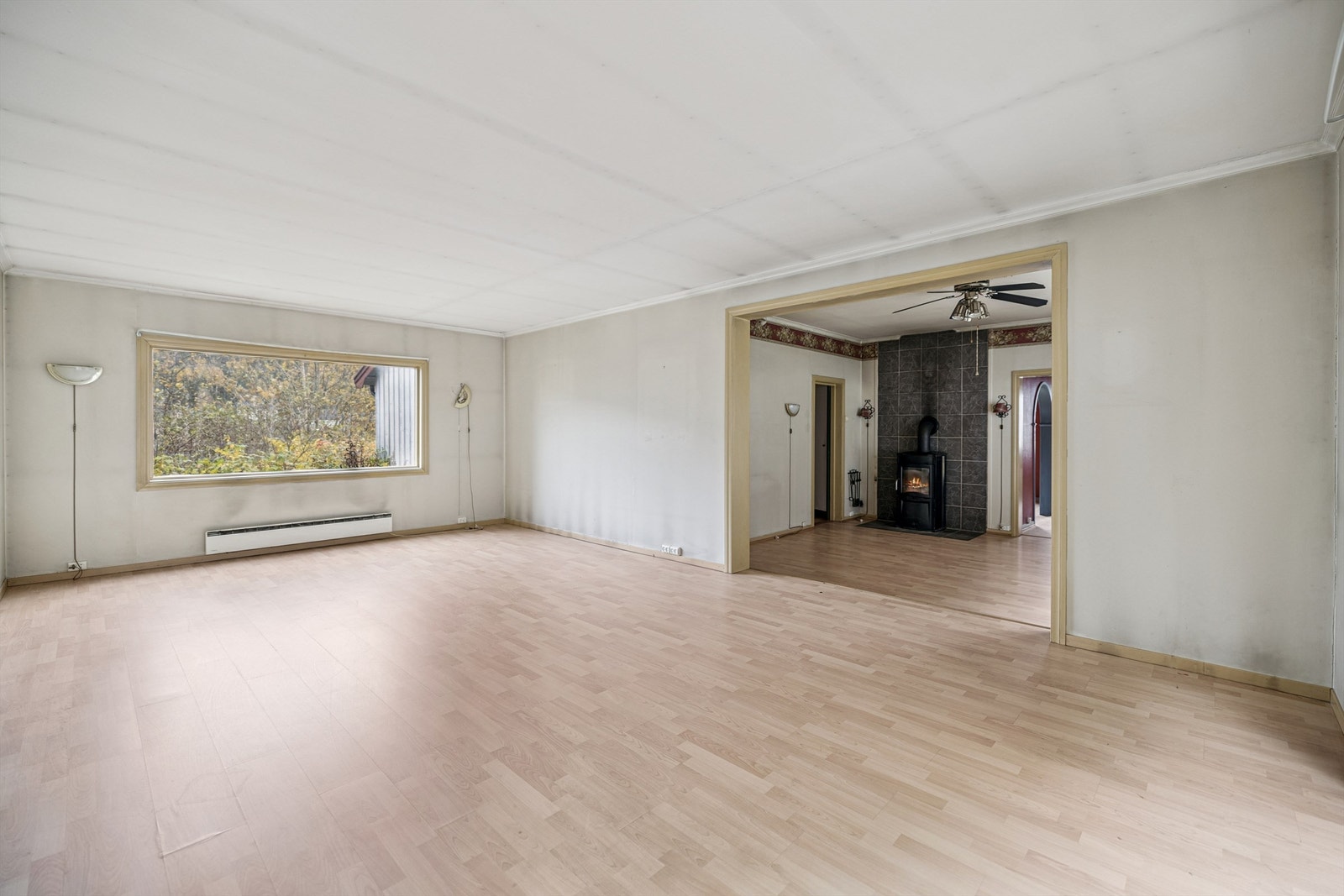 Boligen har to stuer i første etasje, som gir fleksible møbleringsmuligheter. Galleribilde