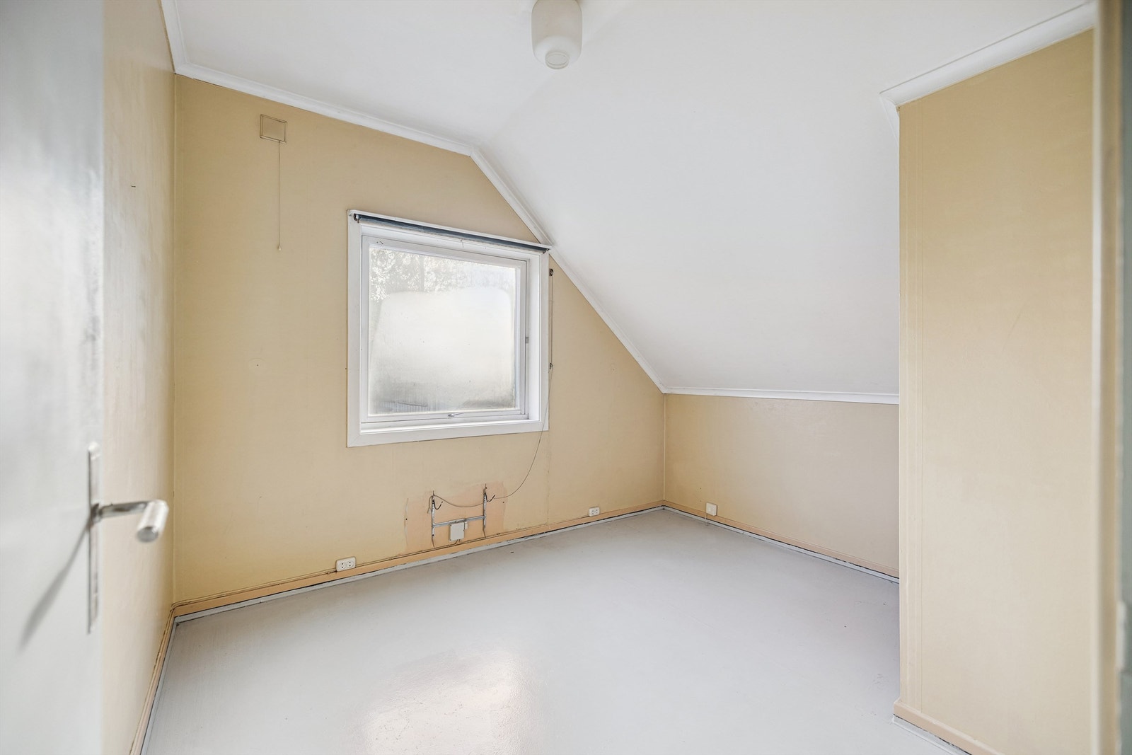 Et av de tre soverommene i boligens andre etasje. Galleribilde