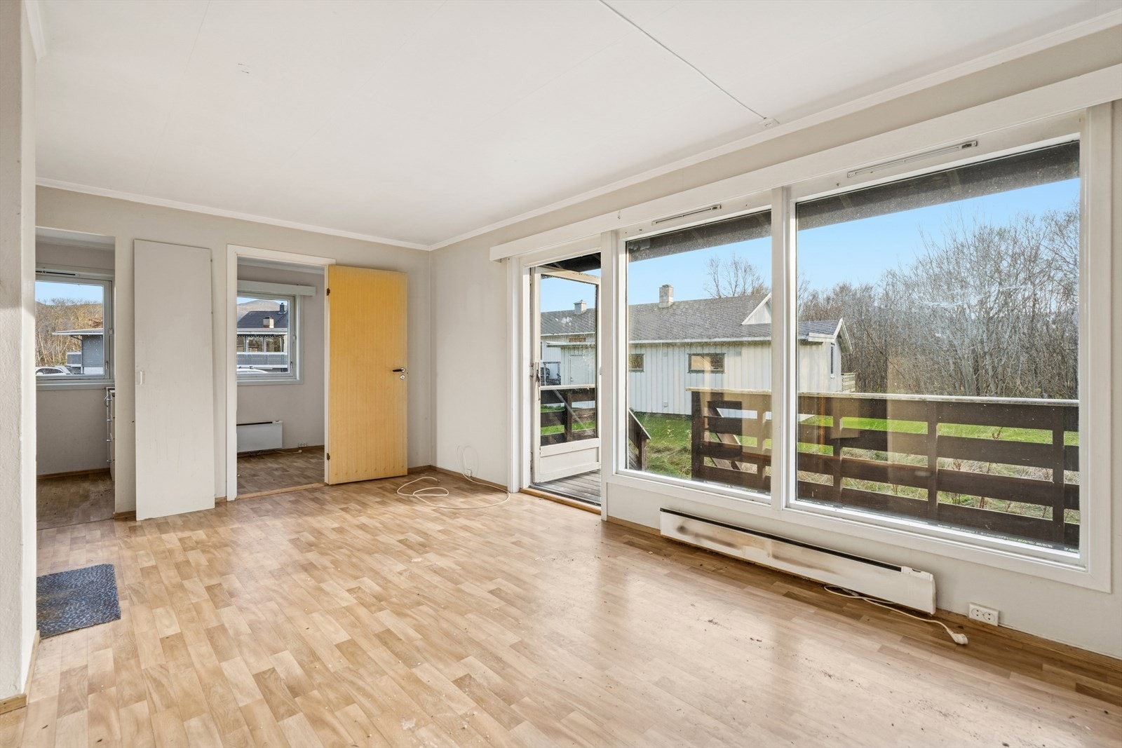 Stuen i nr. 13 er også romslig. Galleribilde