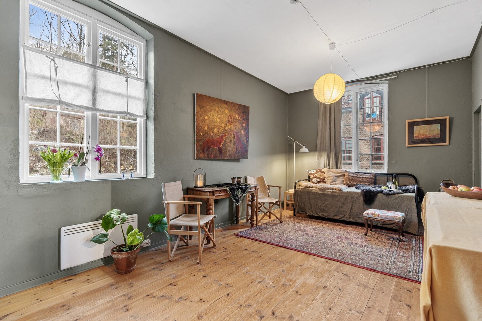 Hybelen er utstyr med stue/kjøkken og bad Galleribilde