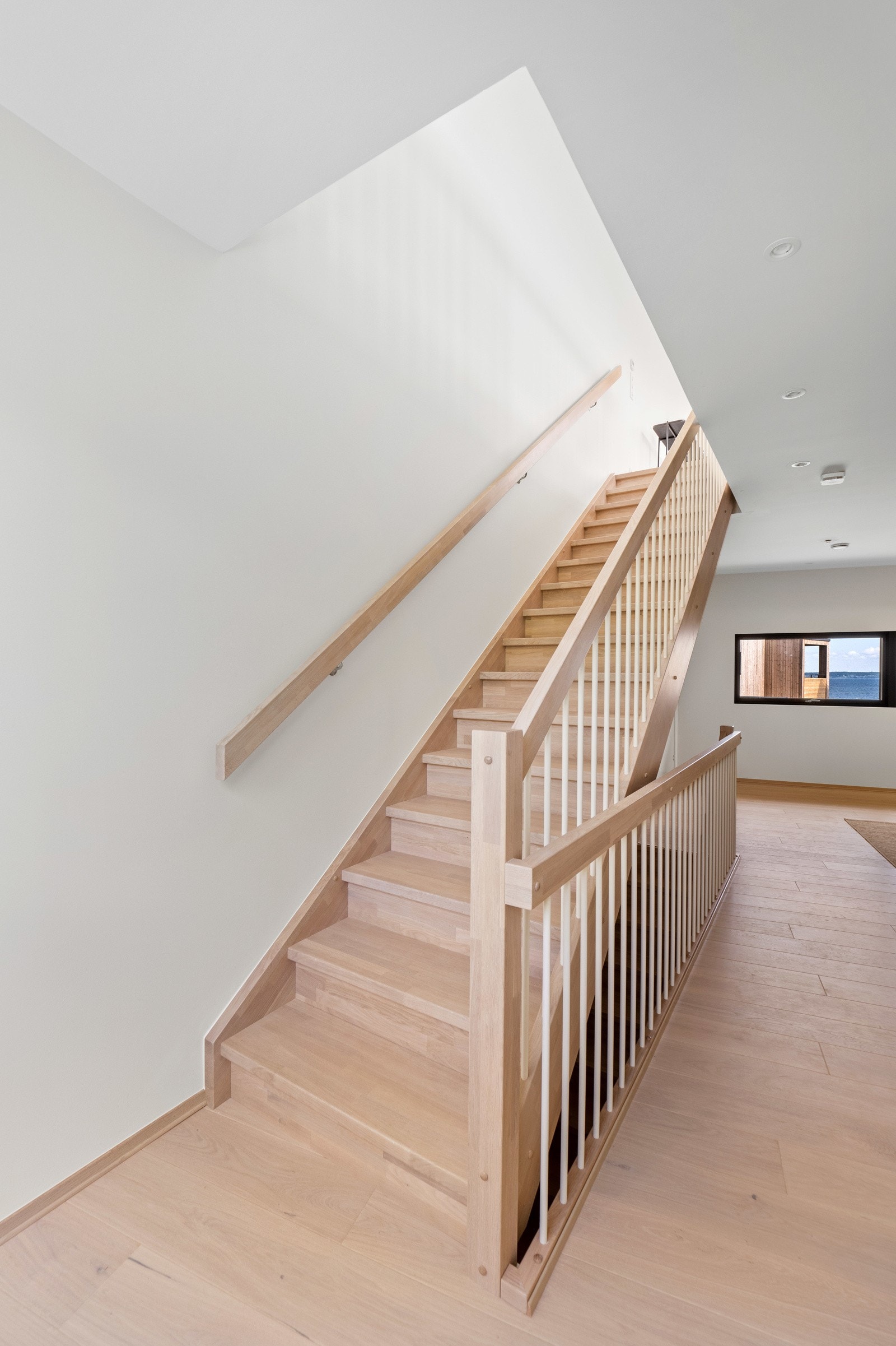 Flott trapp i eik utførelse Galleribilde