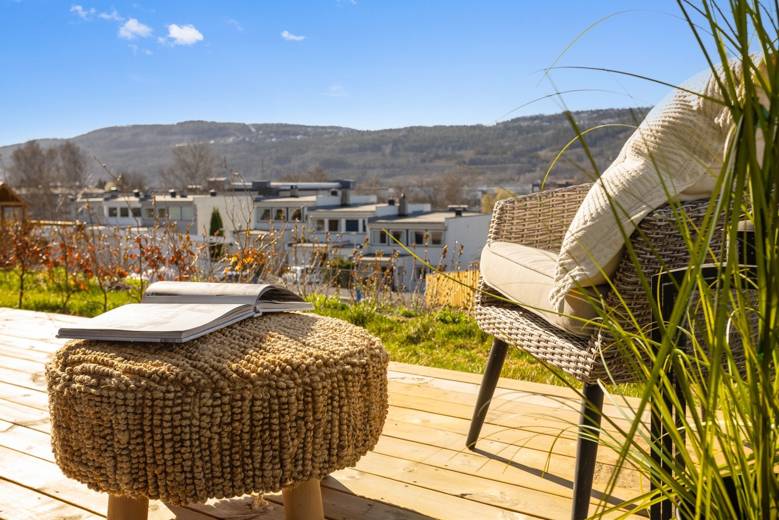 Terrasseplatting utenfor soverommet Galleribilde