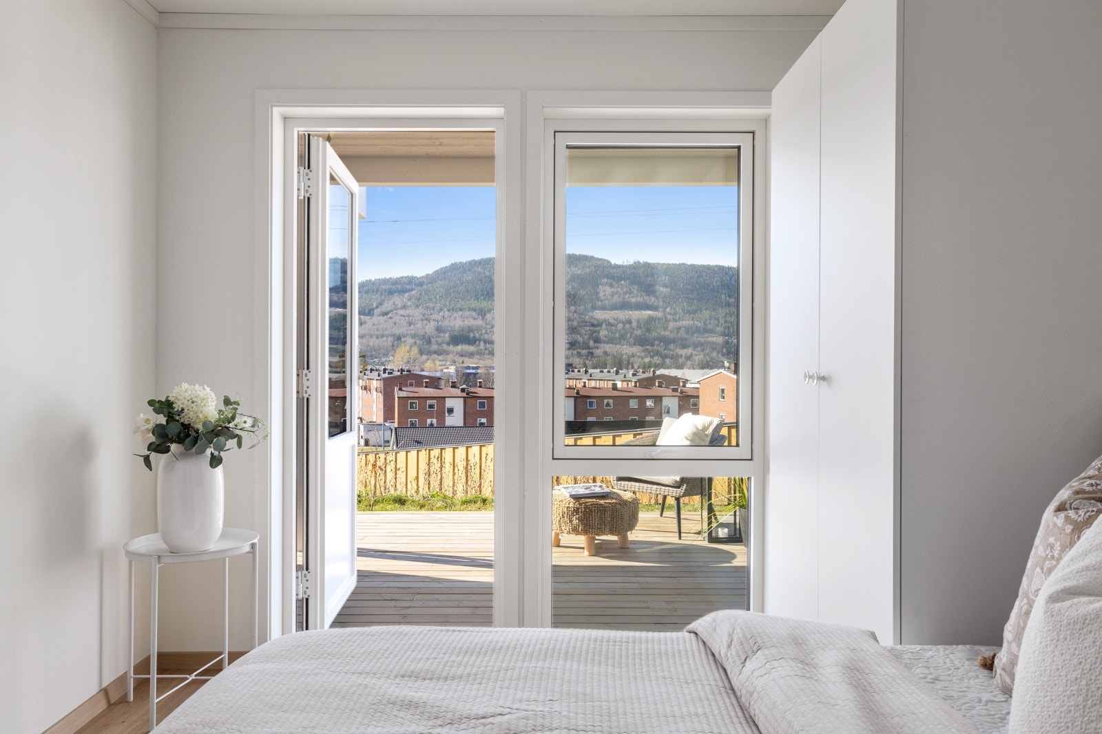 Fin utsikt fra soverommet Galleribilde