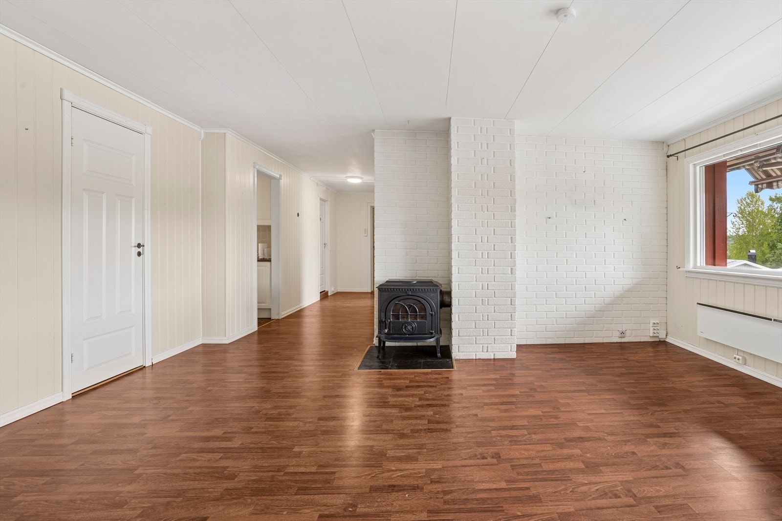 Leiligheten har lyse overflater og pene overflater. Galleribilde