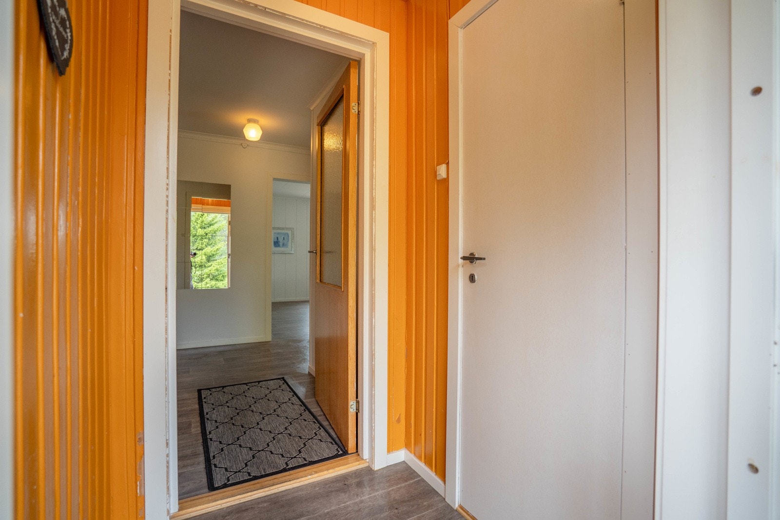 Vindfang sett mot entre og stue Galleribilde