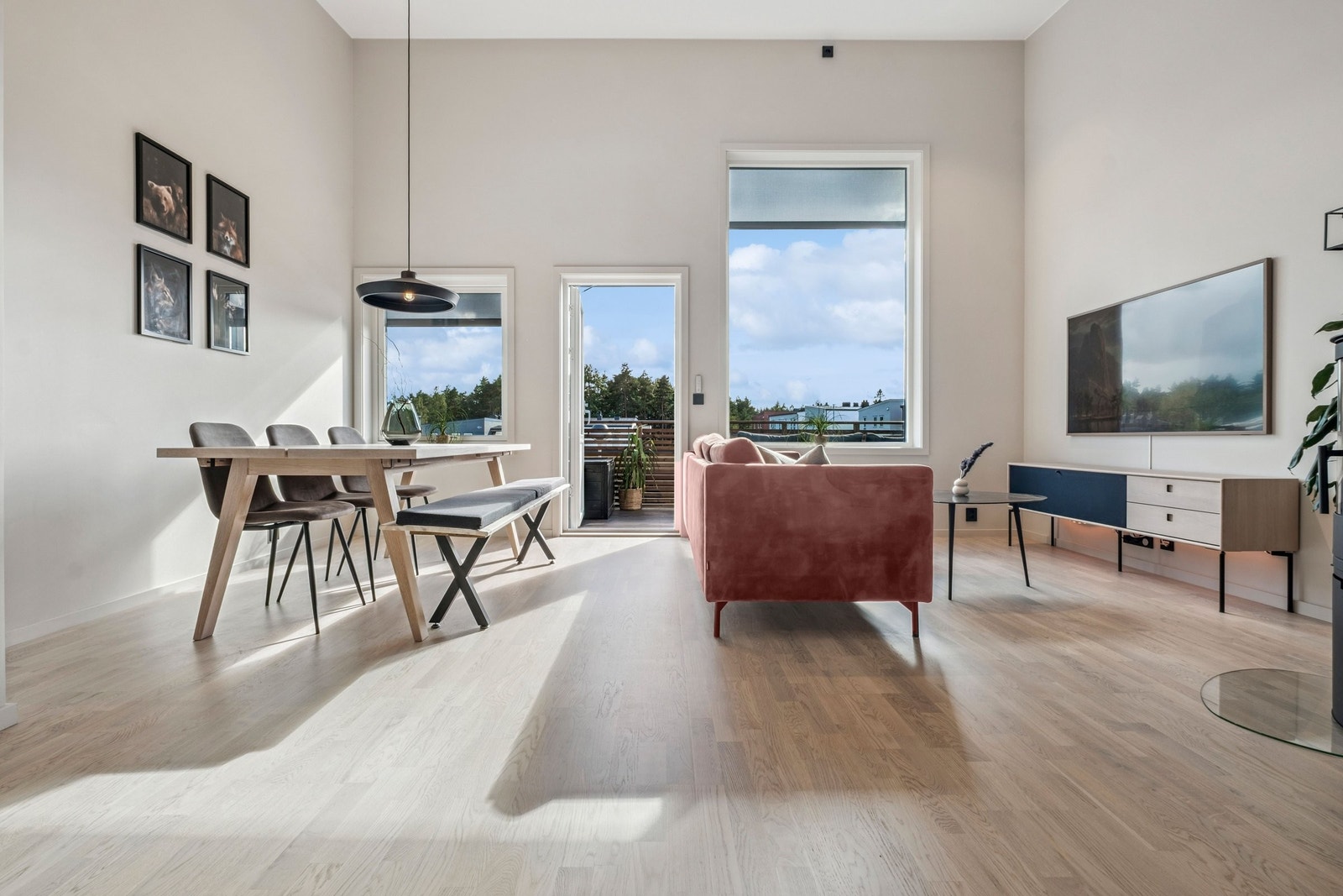 Zip-Screens gir sval innetemperatur og komfort på varme sommerdager. Galleribilde