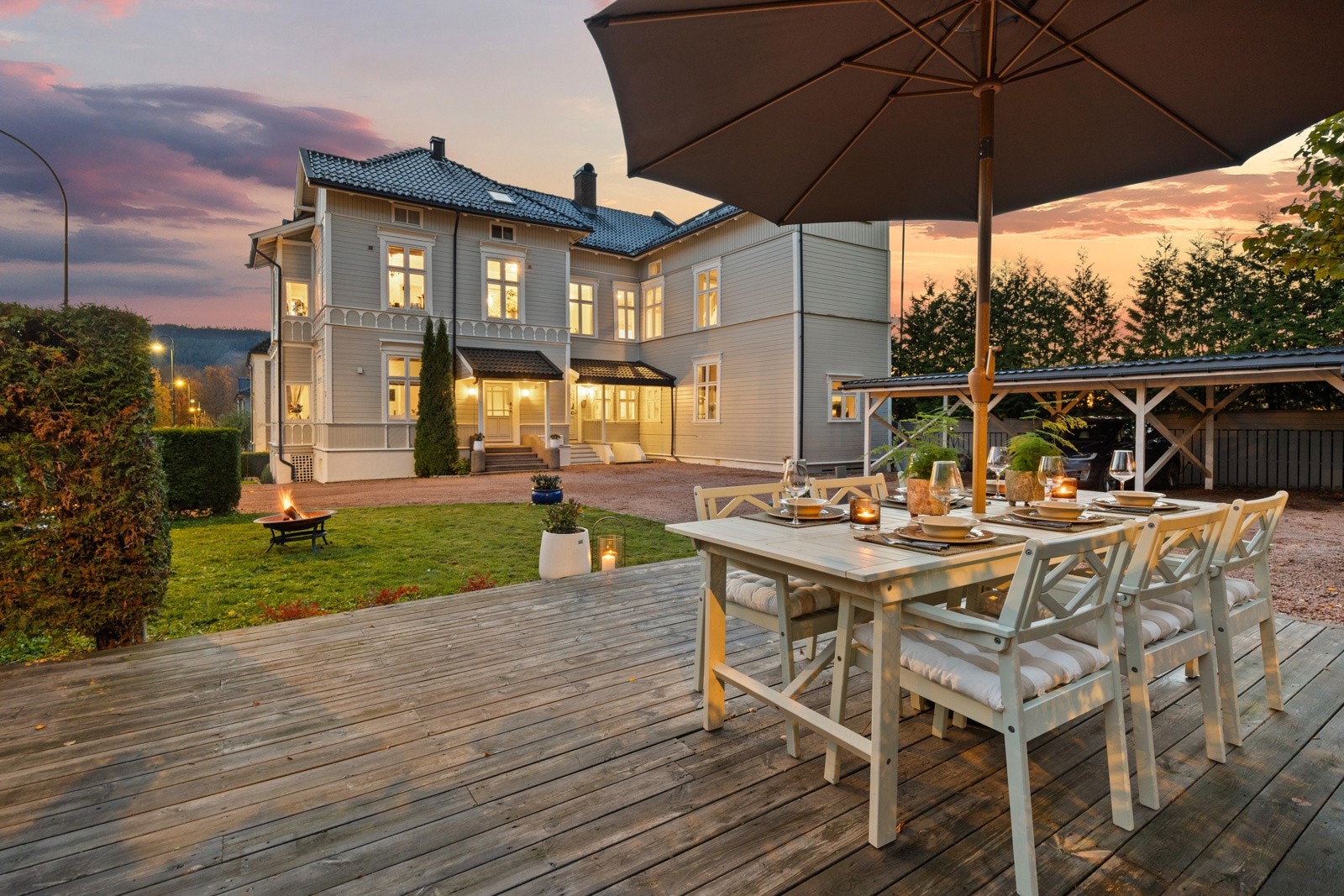 Leiligheten som selges ligger i et koselig sameie bestående av 4 seksjoner. Galleribilde