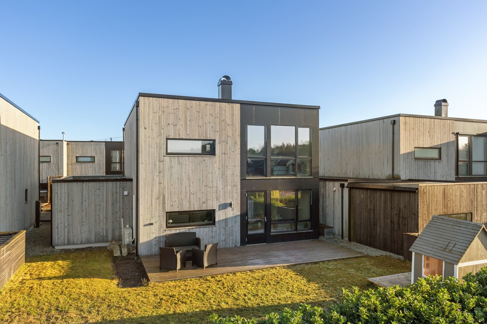 DNB Eiendom v/Vegard Aksnes har gleden av å presentere Stølsvegen 17! Galleribilde