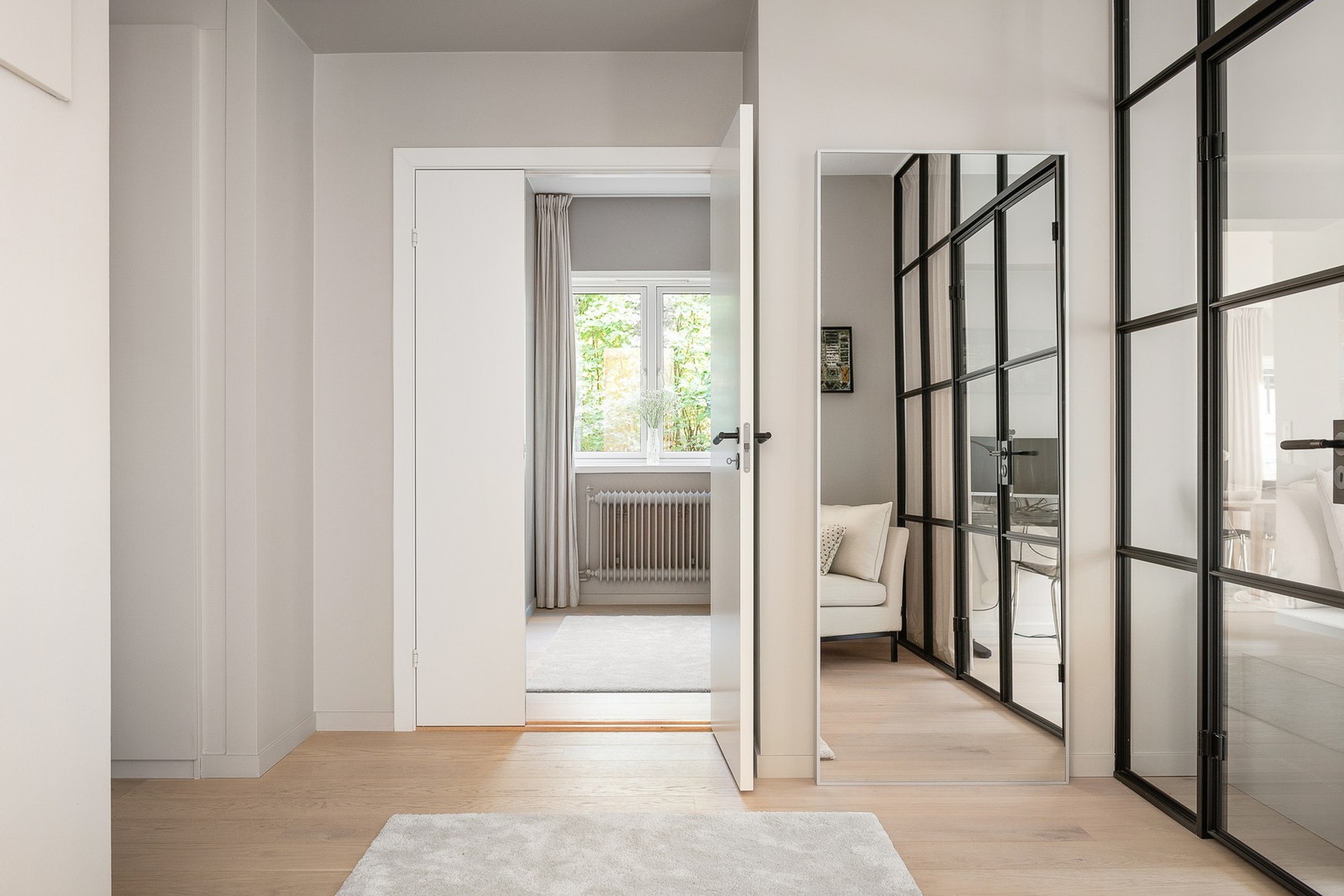 - Videre inn mot hovedsoverommet - Galleribilde