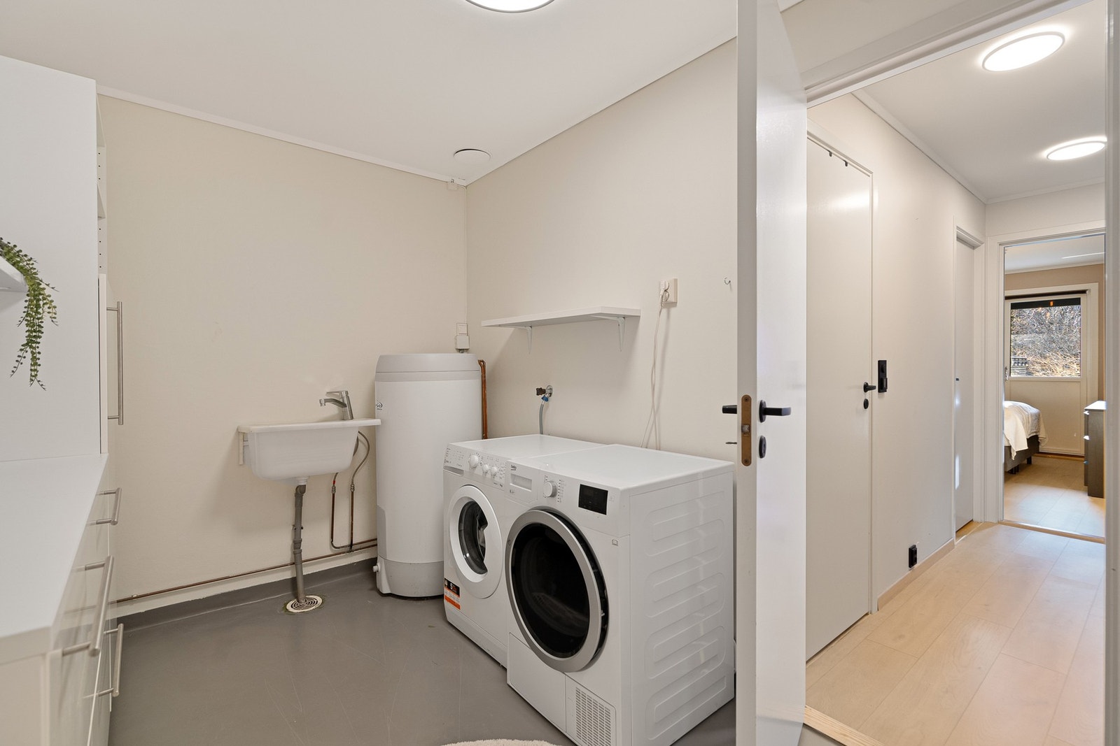 Supert med eget vaskerom! Galleribilde