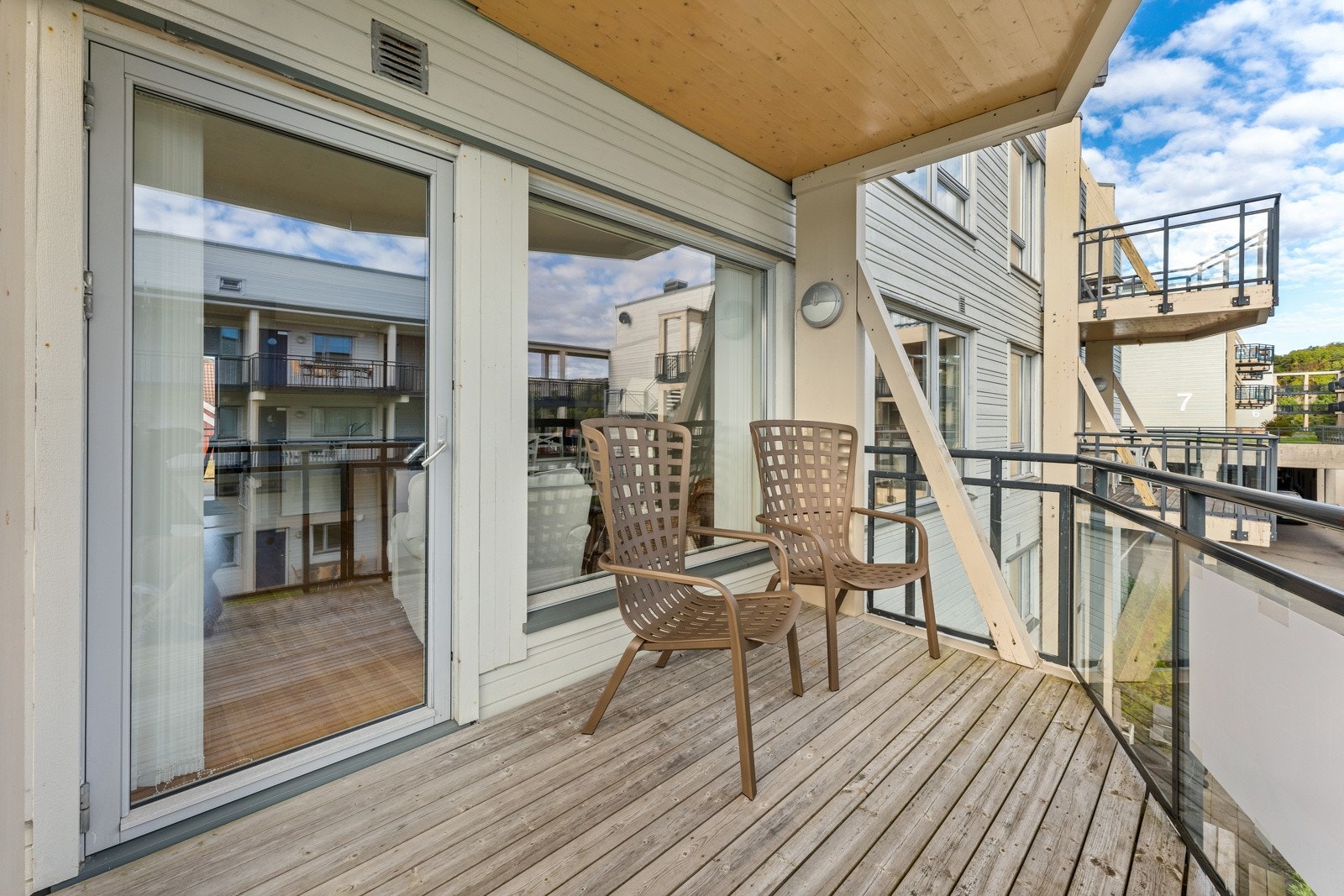 Veranda som tilhører leilighet Galleribilde