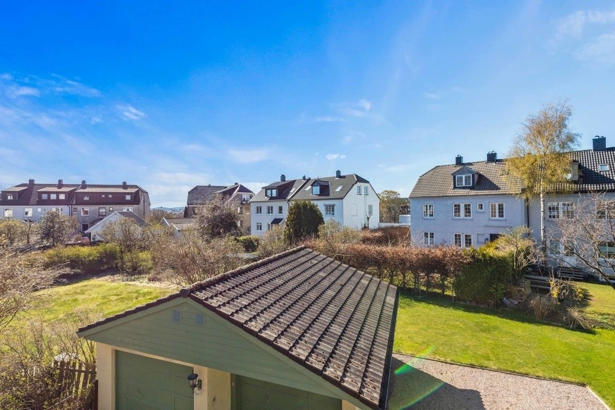 Utsikt fra terrasse Galleribilde