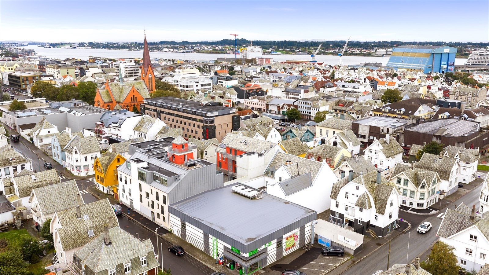 Umiddelbar nærhet til dagligvarebutikken KIWI Galleribilde