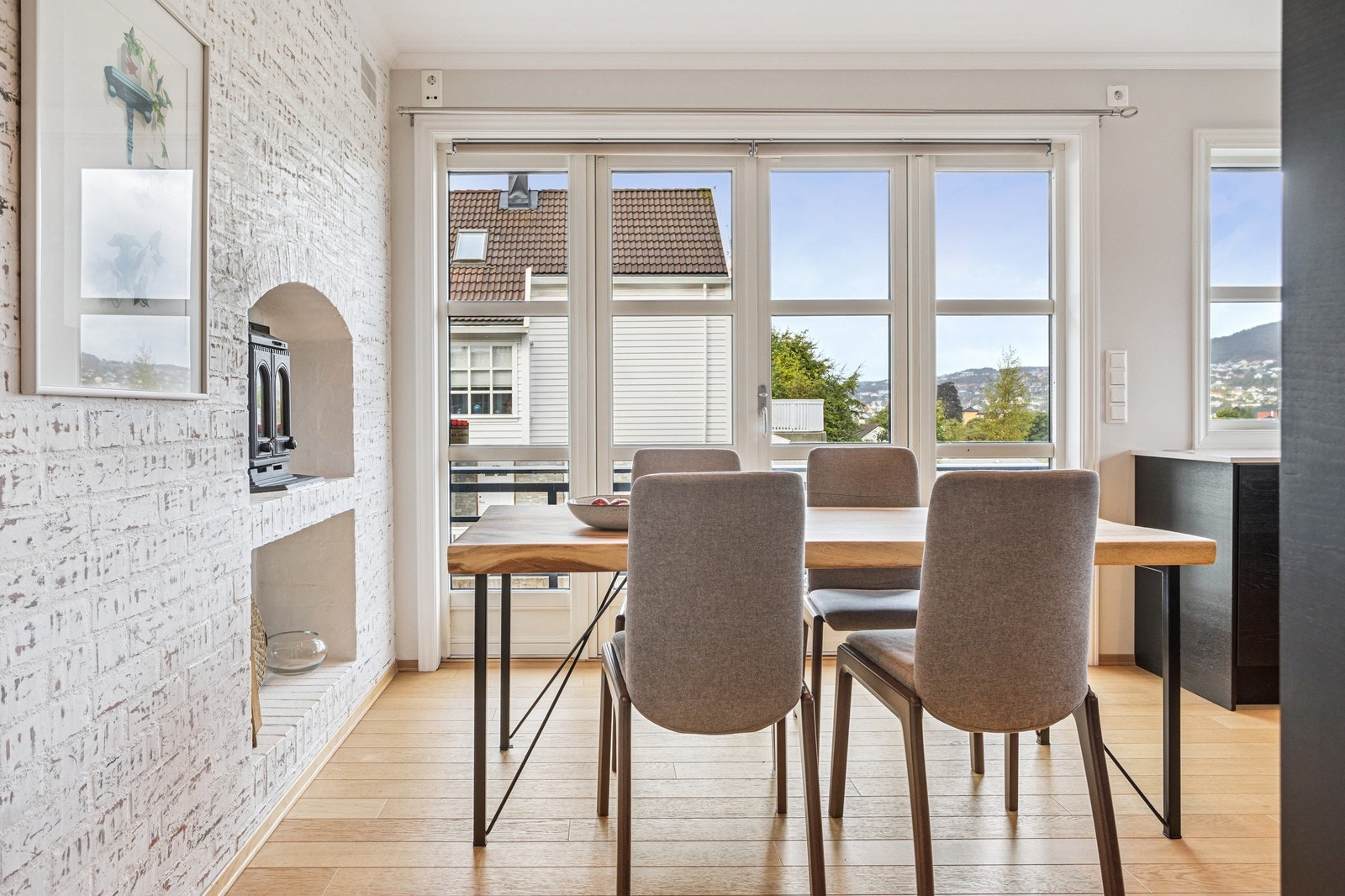 Vedovn på kjøkkenet. Galleribilde