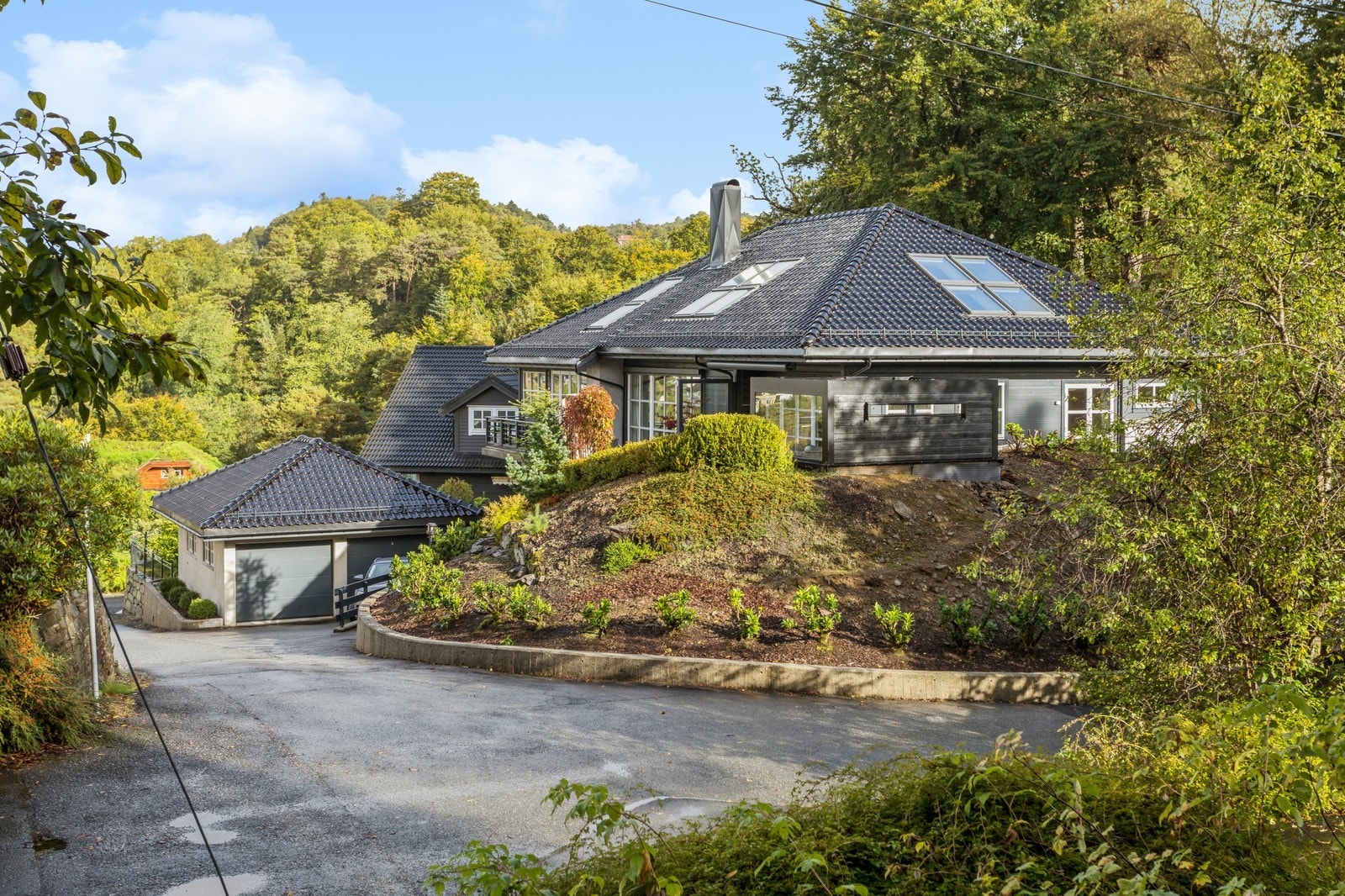 Fasade av huset. Galleribilde