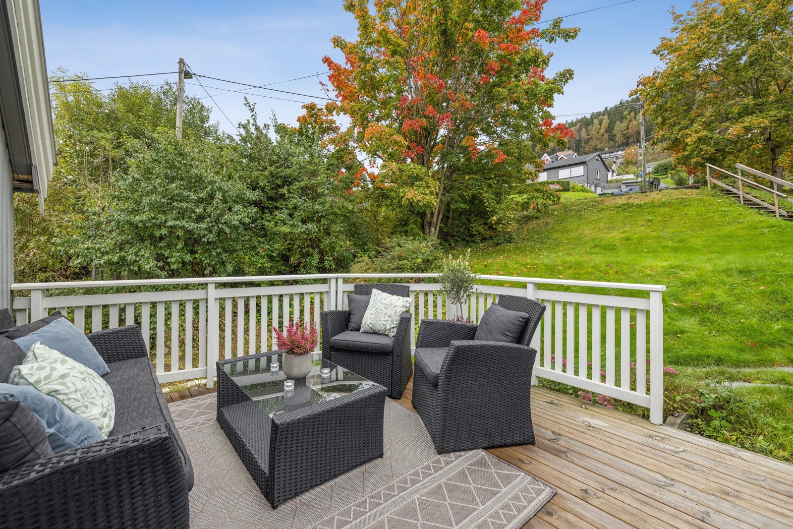 Sydvestvendt terrasse på ca. 12 m² Galleribilde