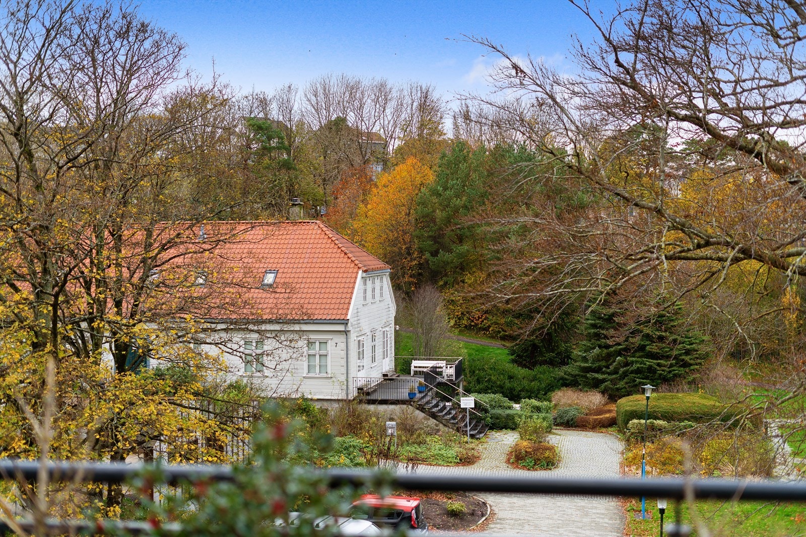 Sjarmerende utsikt i naturskjønne i historiske omgivelser. Perfekt for de som søker en rolig og herlig atmosfære. Galleribilde