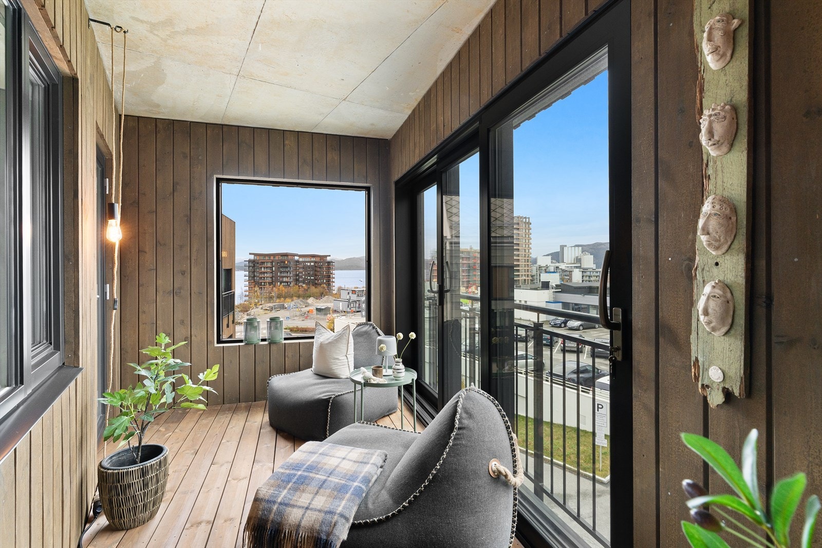 Følelsen av å vær "ute men inne". Perfekt sted for avslapning og nyte omgivelsene. Galleribilde