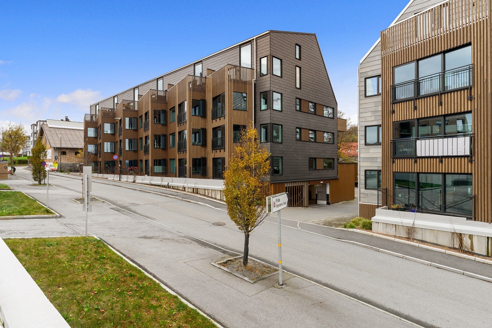 EiendomsMegler1 v/Thor Erik Nilsen presenterer denne flotte og attraktive andelsleiligheten fra 2022. Galleribilde