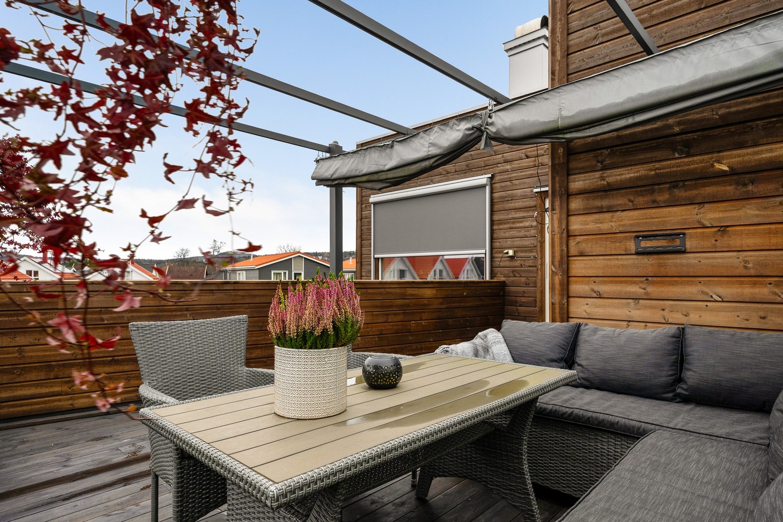 Deilig terrasse med gode solforhold Galleribilde