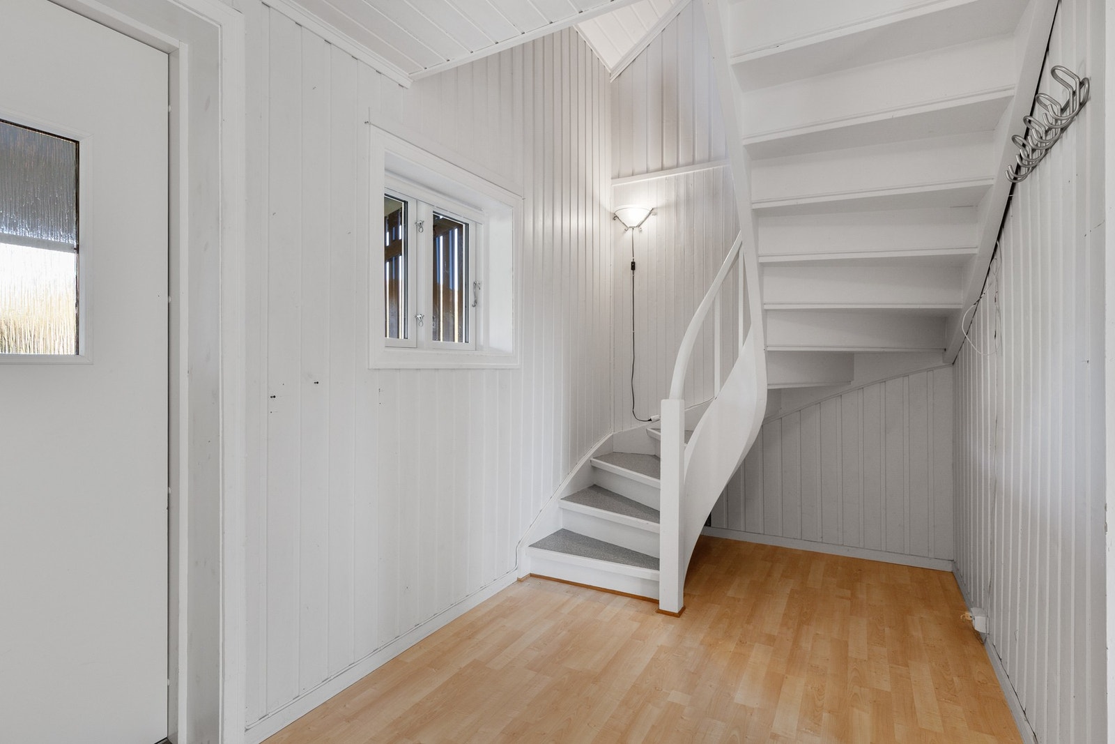 Inngangsparti/trappegang. Galleribilde