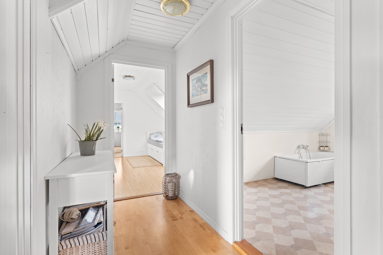 Fra gang mot bad og soverom. Galleribilde