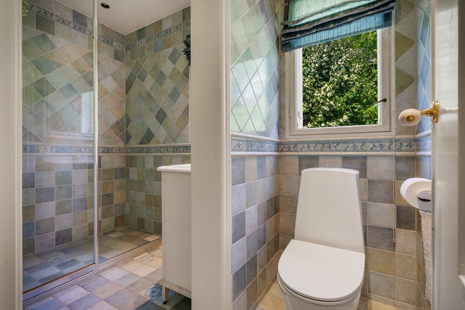 - Bad 2.etasje - Galleribilde