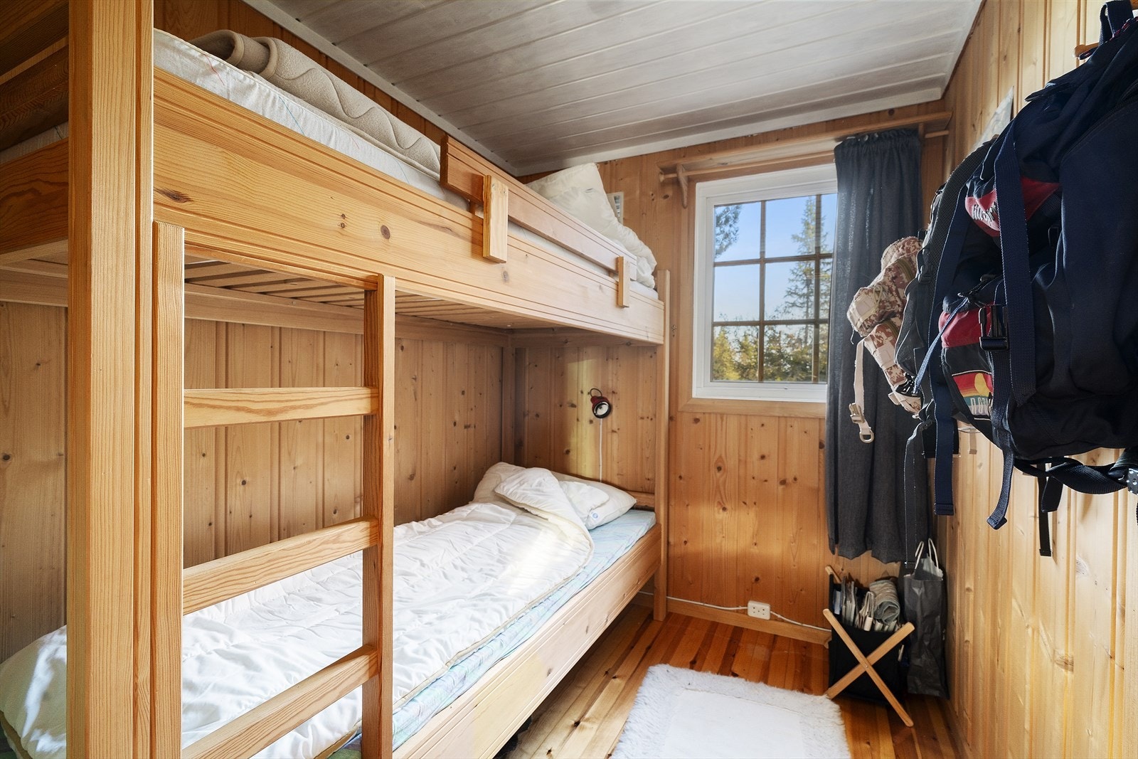 Hyggelig rom med køyeseng og god plassutnyttelse. Galleribilde
