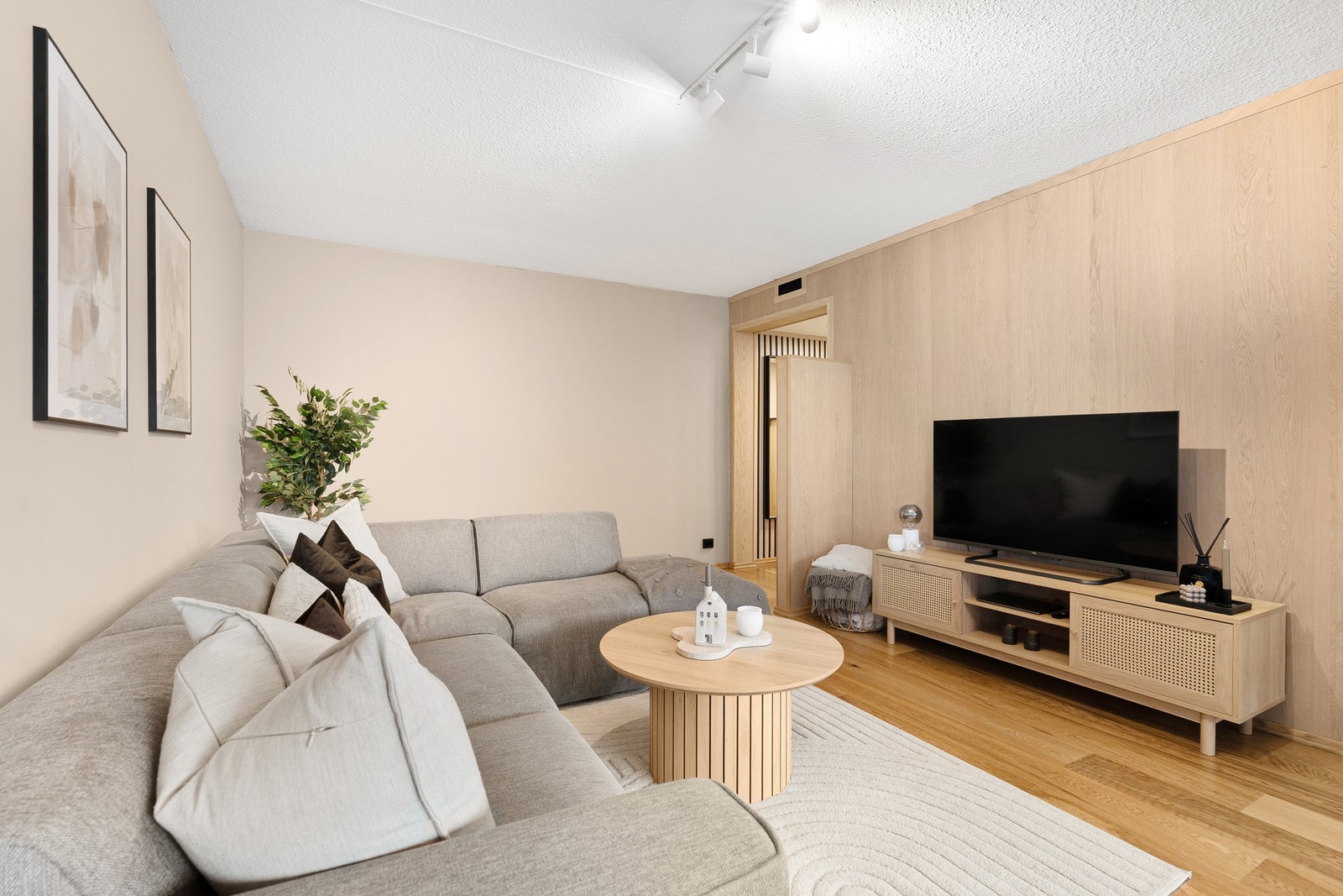 TV/internett er inkludert i fellesutgifter Galleribilde