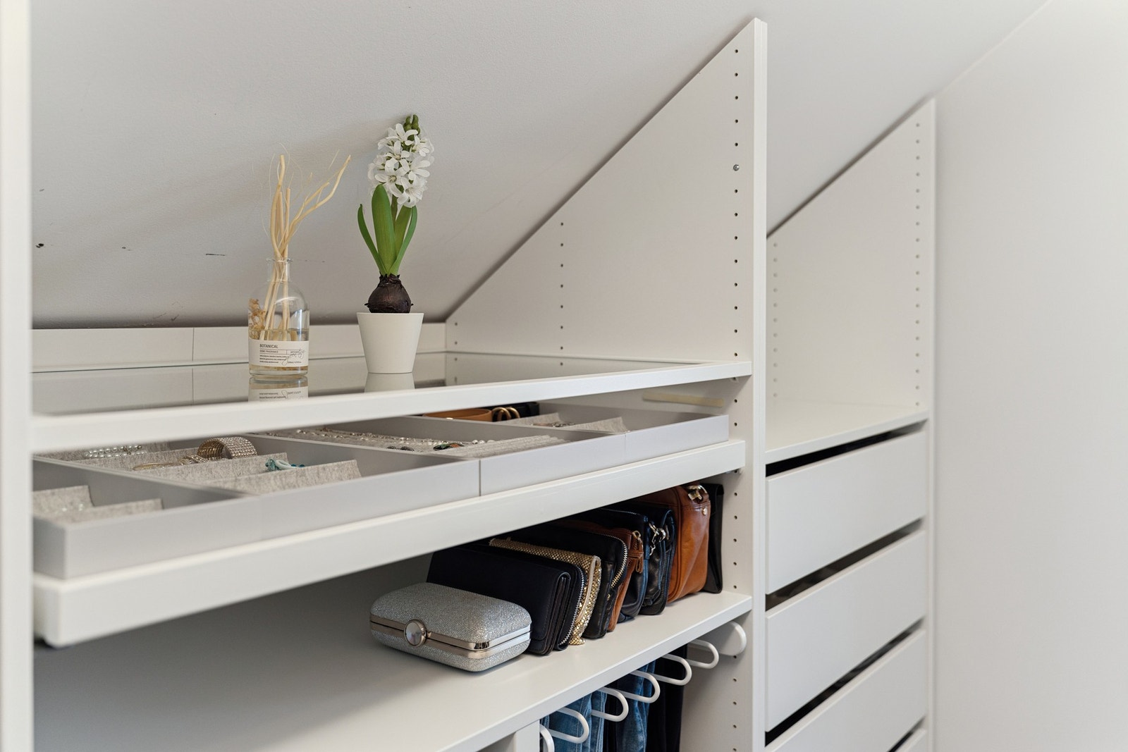 Walk- in garderobe Galleribilde