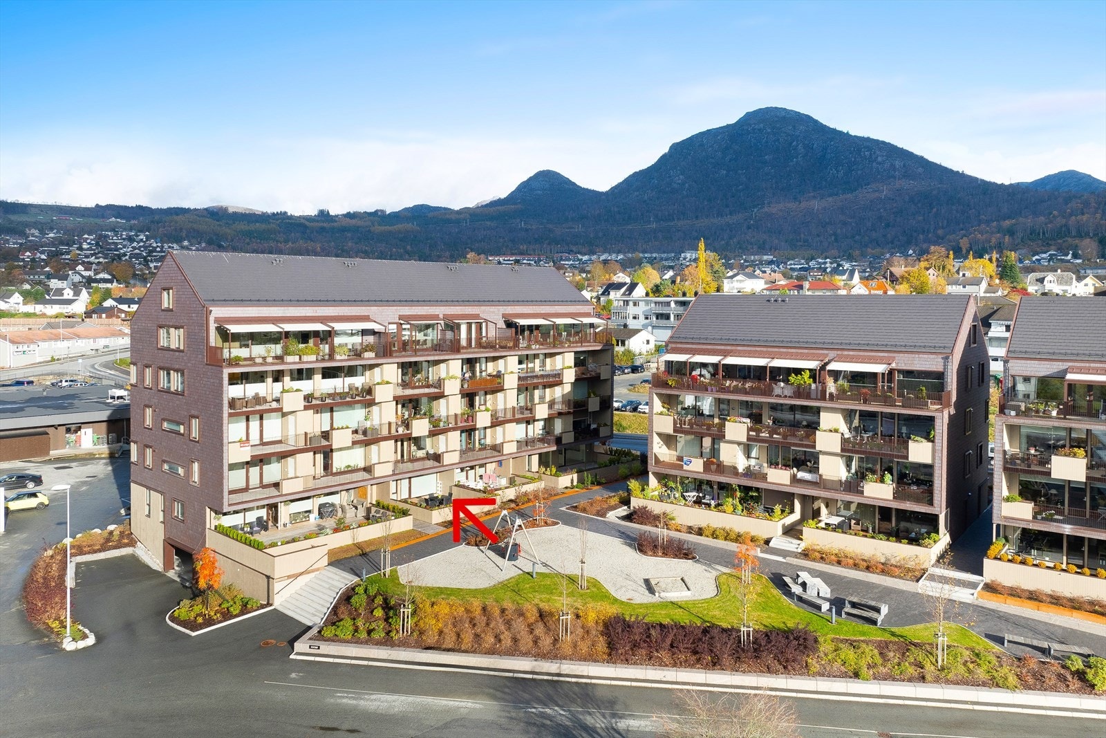 Velkommen til Stålsvingen og denne kjekke leiligheten i 1.etasje! Galleribilde