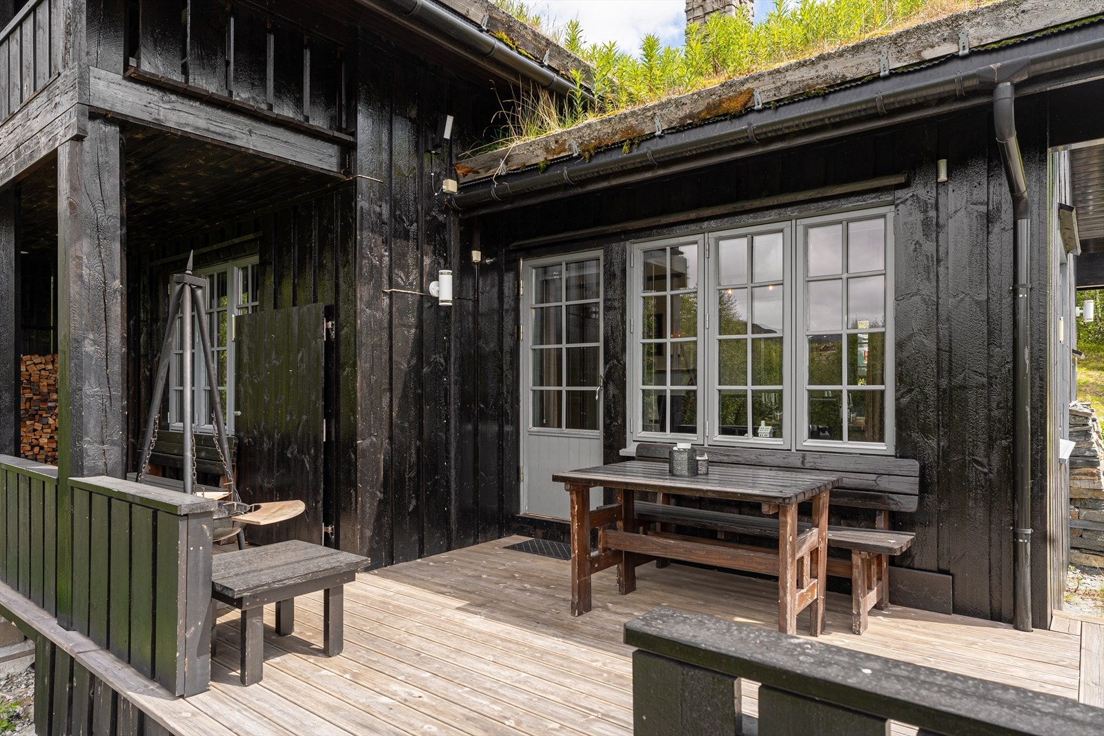 Utgang til terrasse fra stue/kjøkken. Galleribilde