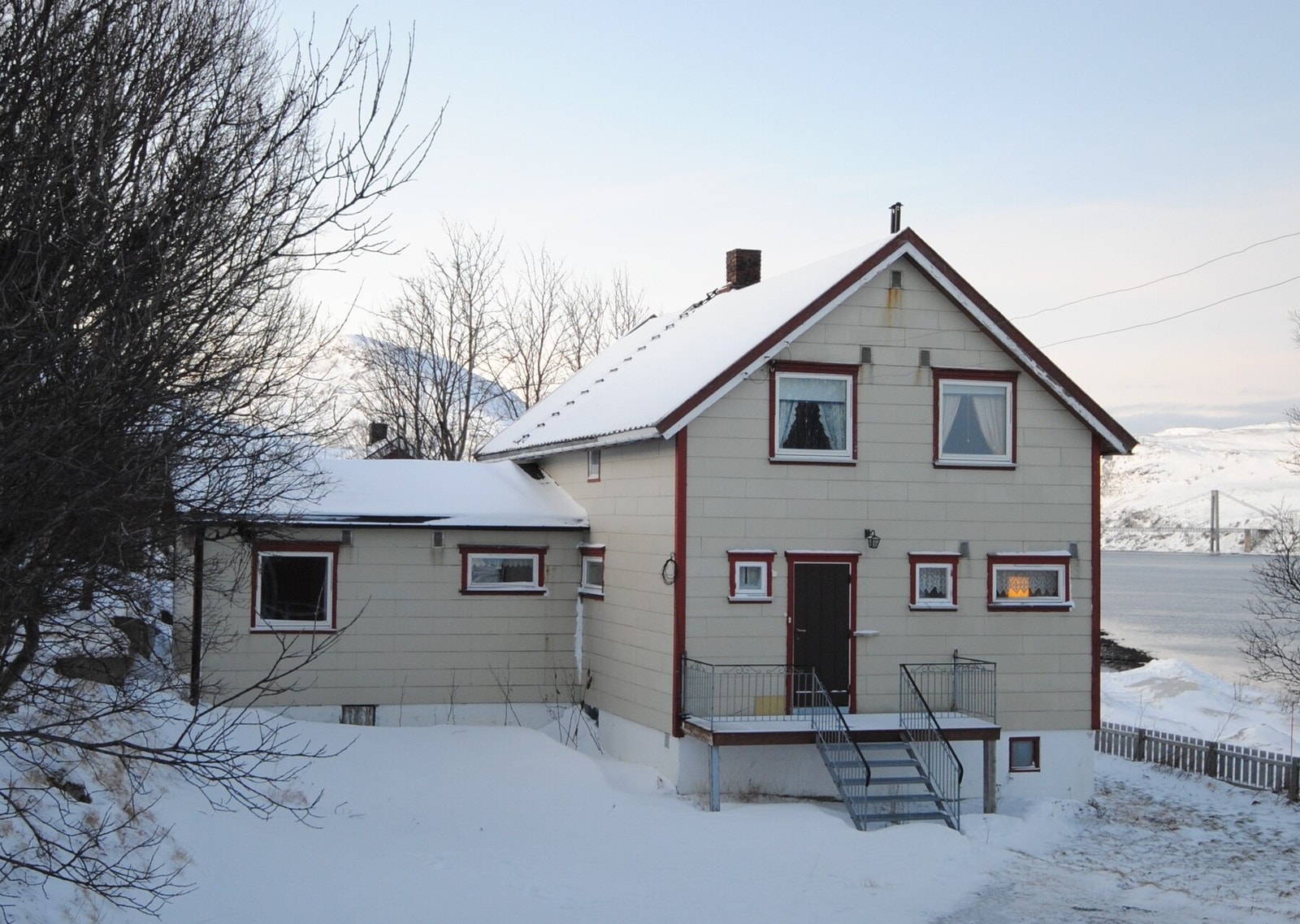 Velkommen til Kvalsundveien 213 Galleribilde