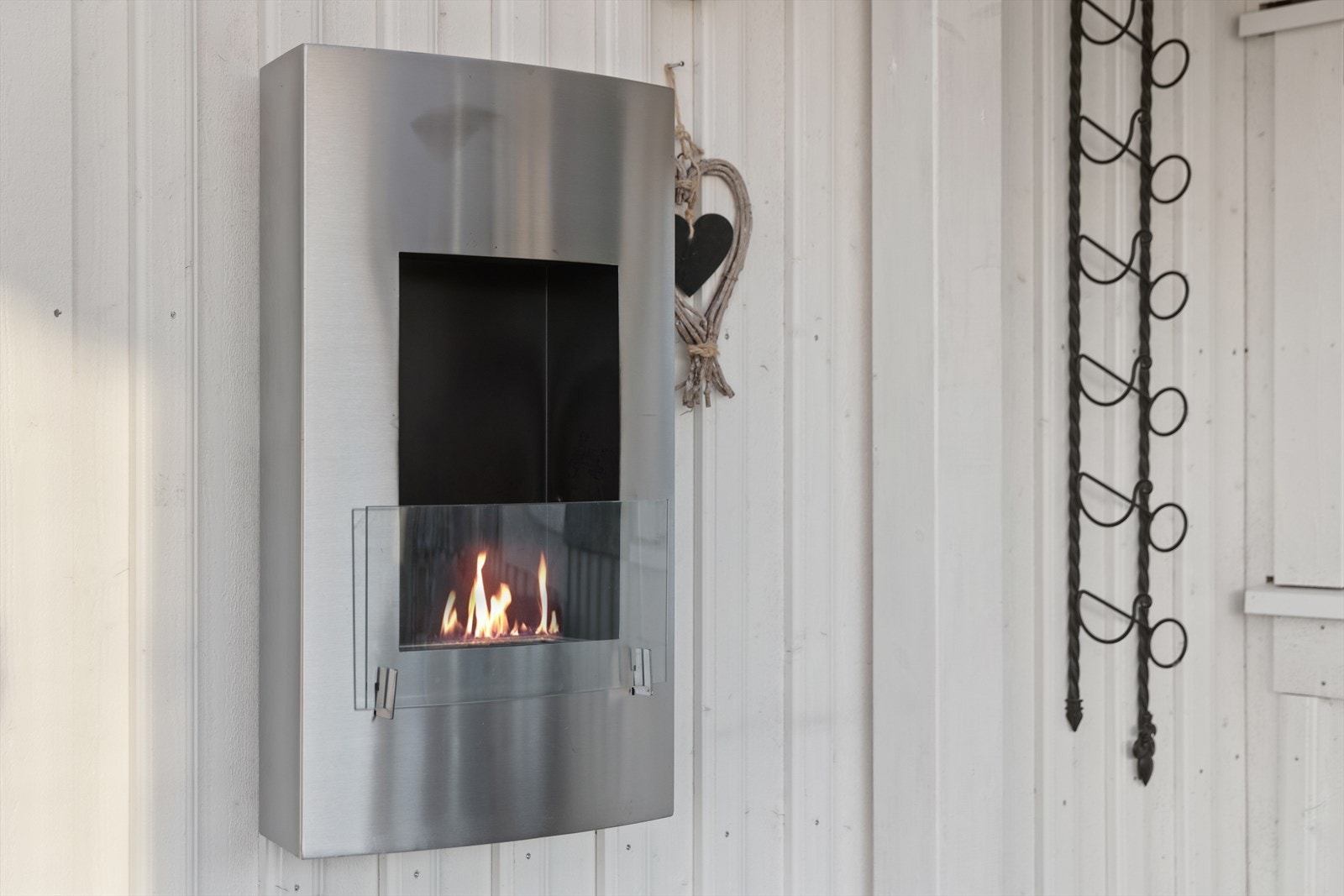 Biopeis i vinterhagen. Galleribilde