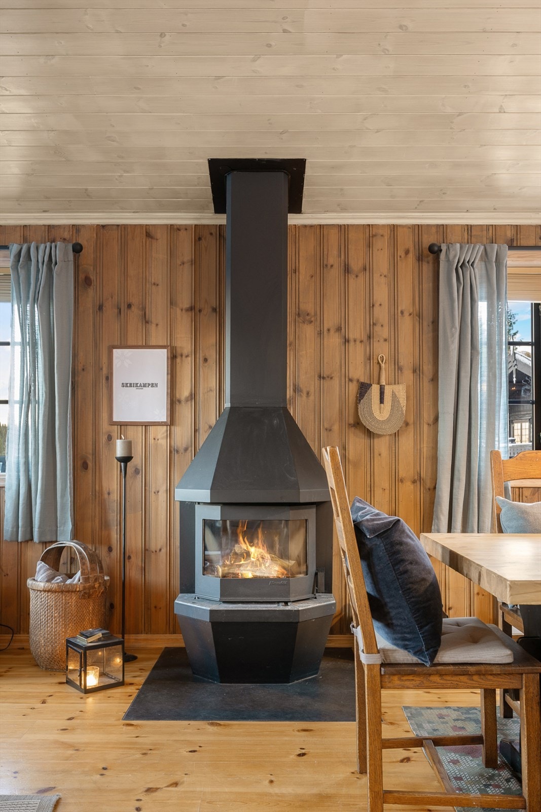 Koselig peis som varmer godt til kalde dager. Galleribilde