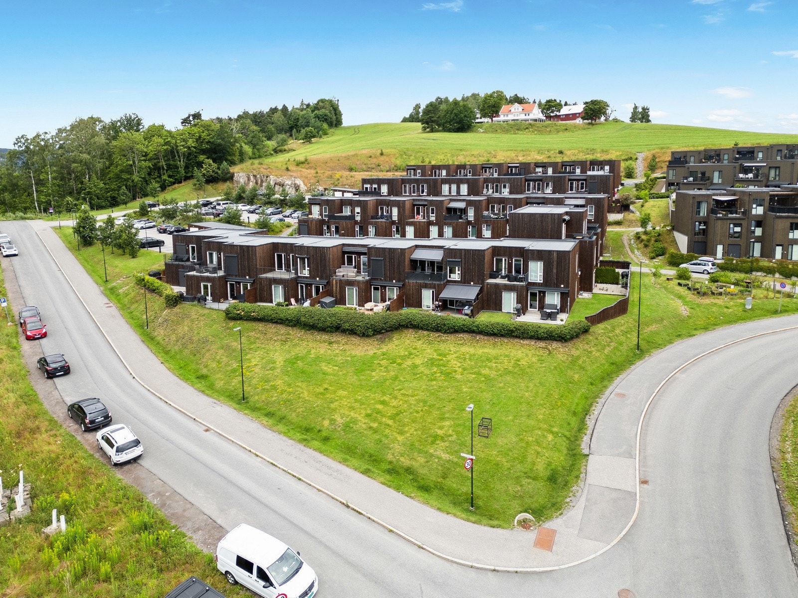 Her er det mulig å skape drømmeboligen. Enten å lag en stor enebolig eller en tomannsbolig. Galleribilde