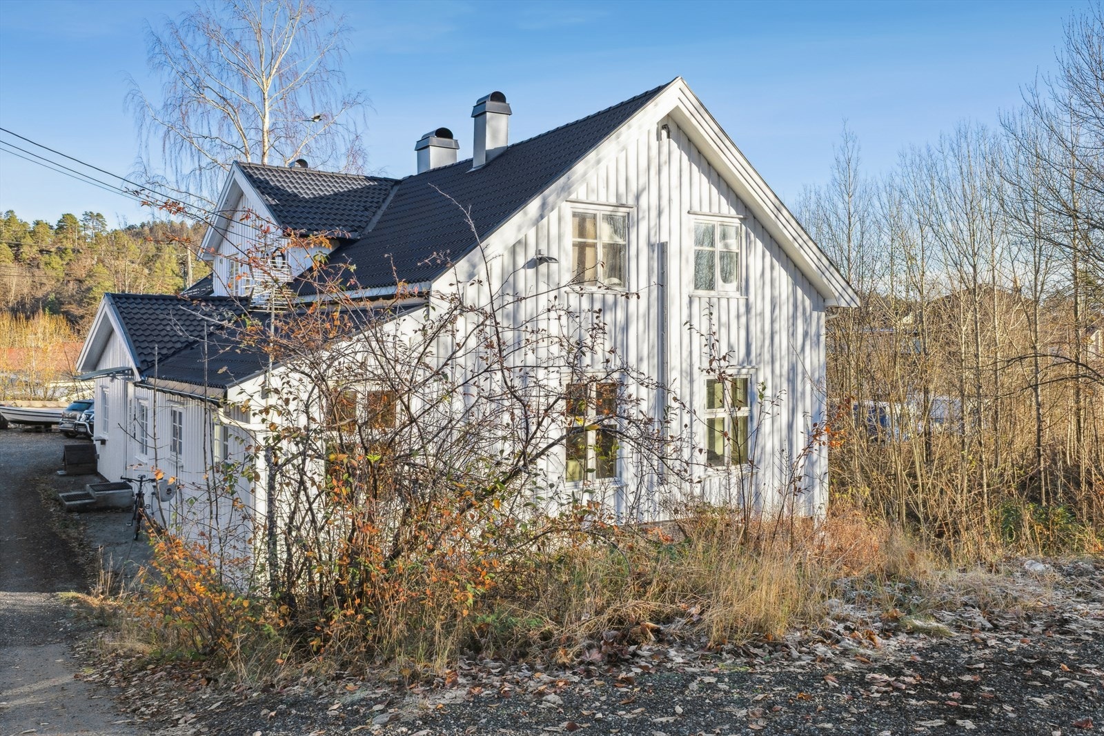 Leiligheten ligger sentralt til med kort vei til de fleste servicetilbud. Galleribilde