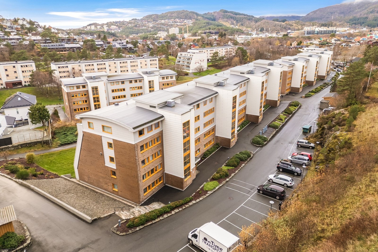 I perioden 2008 til 2010 ble det, i regi av borettslaget, gjennomført en omfattende oppgradering av samtlige bygninger Galleribilde