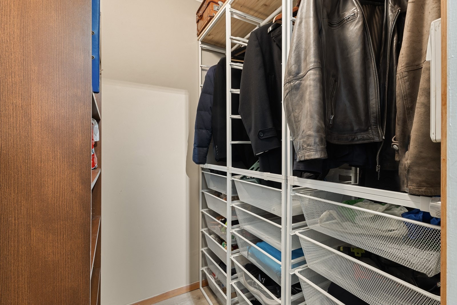 Bod på 2,3 m² som bidrar med ekstra oppbevaringsplass Galleribilde