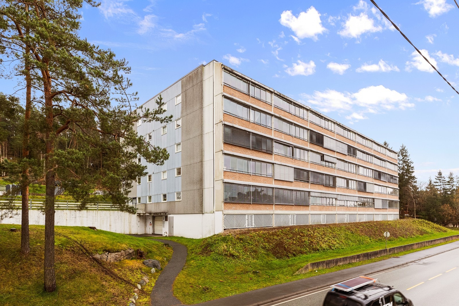 Velkommen til Krokstien 1B - Presentert av EiendomsMegler1 ved Birgit Grandahl Galleribilde