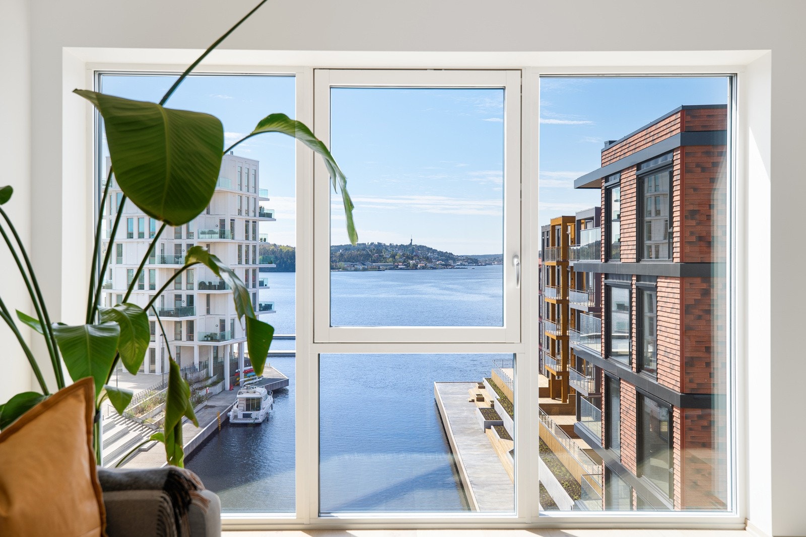 Rå utsikt fra stua som må oppleves Galleribilde