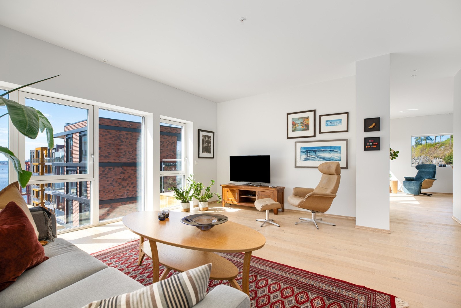 Det er vannbåren varme i leiligheten som gir behagelig og energieffektiv oppvarming Galleribilde