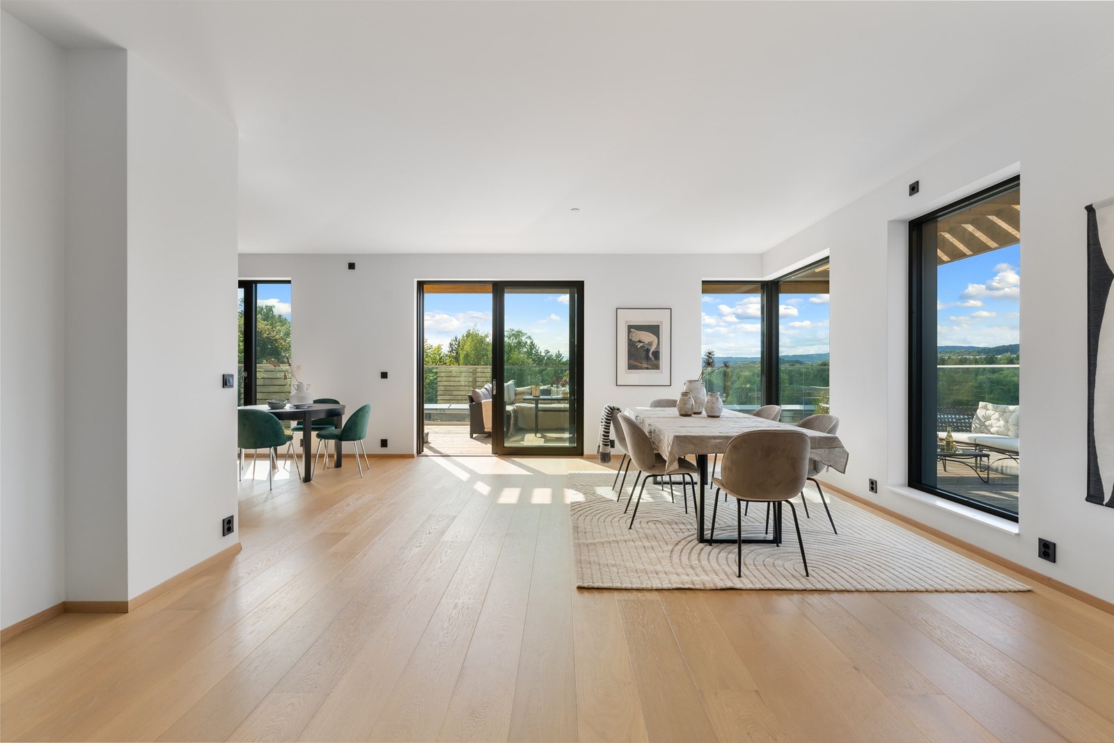 Flott og innbydende stue av god størrelse Galleribilde